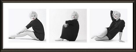 Marilyn Monroe Sweater Triptych - obraz w czarnej ramie