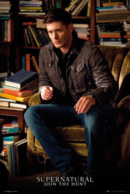 Plakat z serialu Supernatural, Nie z tego świata z Dean'em Winchester'em