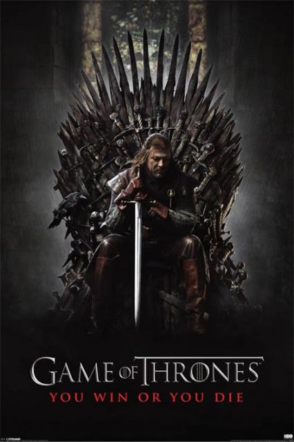 Duży plakat z serialu gra o tron. Przedstawia Neda Starka siedzącego na tronie i dzierżącego w dłoni wielki miecz. U dołu plakatu znajduje się napis Game Of Thrones