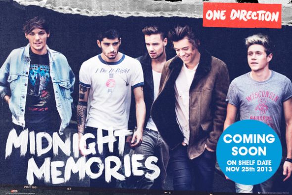 plakat boysbandu One Direction do trzeciego albumu Midnight Memories