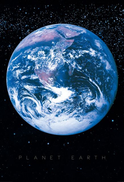 Fototapeta przedstawia planetę Ziemię