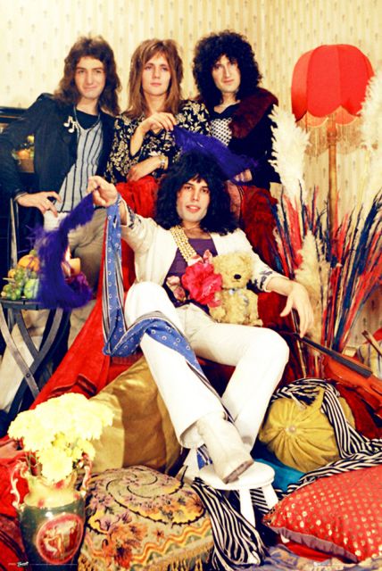 Plakat z zespołem Queen
