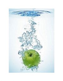 Green apple in water - reprodukcja