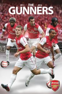 Pionowy plakat z czołowymi zawodnikami klubu Arsenal Londyn na sezon 11/12