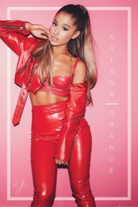 Ariana Grande w czerwonych skórzanych spodniach, kurtce i bikini - plakat 61x91,5 cm