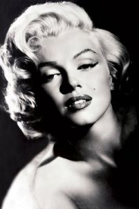 czarno-biały portret z Marilyn Monroe idealny do salonu