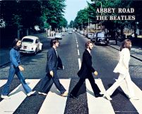 Plakat z członkami zespołu The Beatles zatytułowany Abbey road