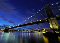 fototapeta z nocnym widokiem na Brooklyn Bridge