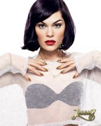 plakat na ścianę z Jessie J w złotych paznokciach i czarnym staniku