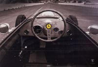 Ferrari F1 Vintage Quarter Mile - obraz na drewnie