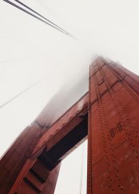 Golden Gate we mgle - plakat