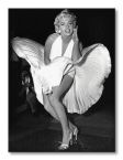Obraz 30x40 przedstawia czarno-białą fotografię Marilyn Monroe w białej sukni