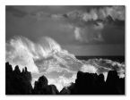 Dennis Frates - obraz na płótnie przedstawiający sztorm na oceanie