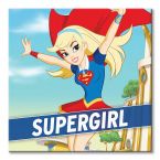 Lecąca Supergirl na canvasie z serialu DC Super Hero Girls