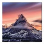 Kwadratowy obraz z górą Matterhorn