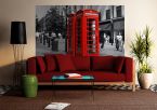 aranżacja fototapety z londyńską czerwoną budką telefoniczną w białym salonie nad czerwoną sofą