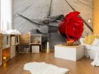Róża na pomoście na ścianie w salonie - fototapeta 254x183 cm