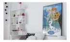 Pokój z obrazem z bajki Frozen na ścianie
