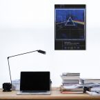 Obraz na płótnie Pink Floyd Dark Side Of The Moon powieszony w biurze nad biurkiem