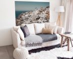 Fototapeta z Grecką Wyspą Santorini w salonie nad kanapą