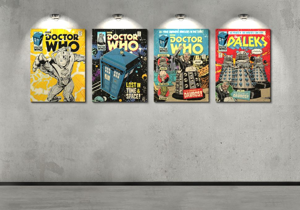 Obrazy na płótnie o rozmiarze 60x80 przedstawiają postacie, przedmioty z serialu Doctor Who