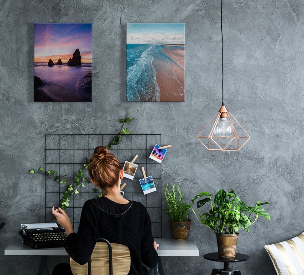 Obraz na płótnie Seashore wiszący w biurze na szarej ścianie nad biurkiem