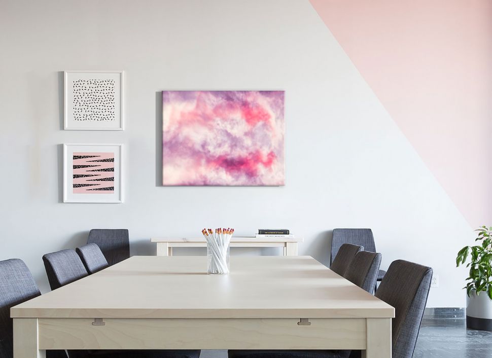 Obraz na płótnie Blur cloudy Milky Way wiszący w pokoju konferencyjnym na biało-różowej ścianie