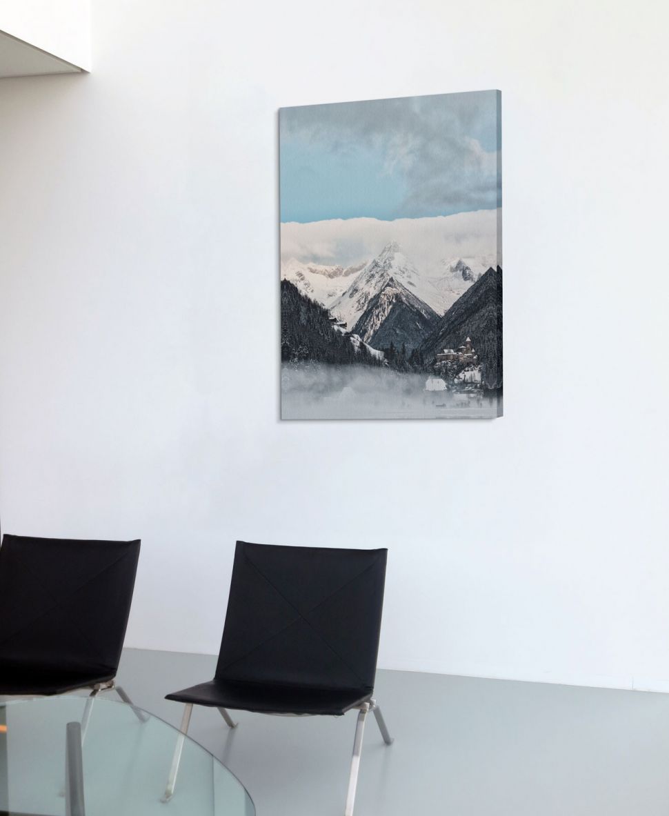 Obraz na płótnie Valle Aurina przedstawiający górski krajobraz wiszący na białej ścianie