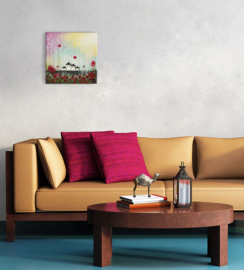 Canvas o nazwie Never Forget w rozmiarze 30x30 powieszony nad kanapą w salonie