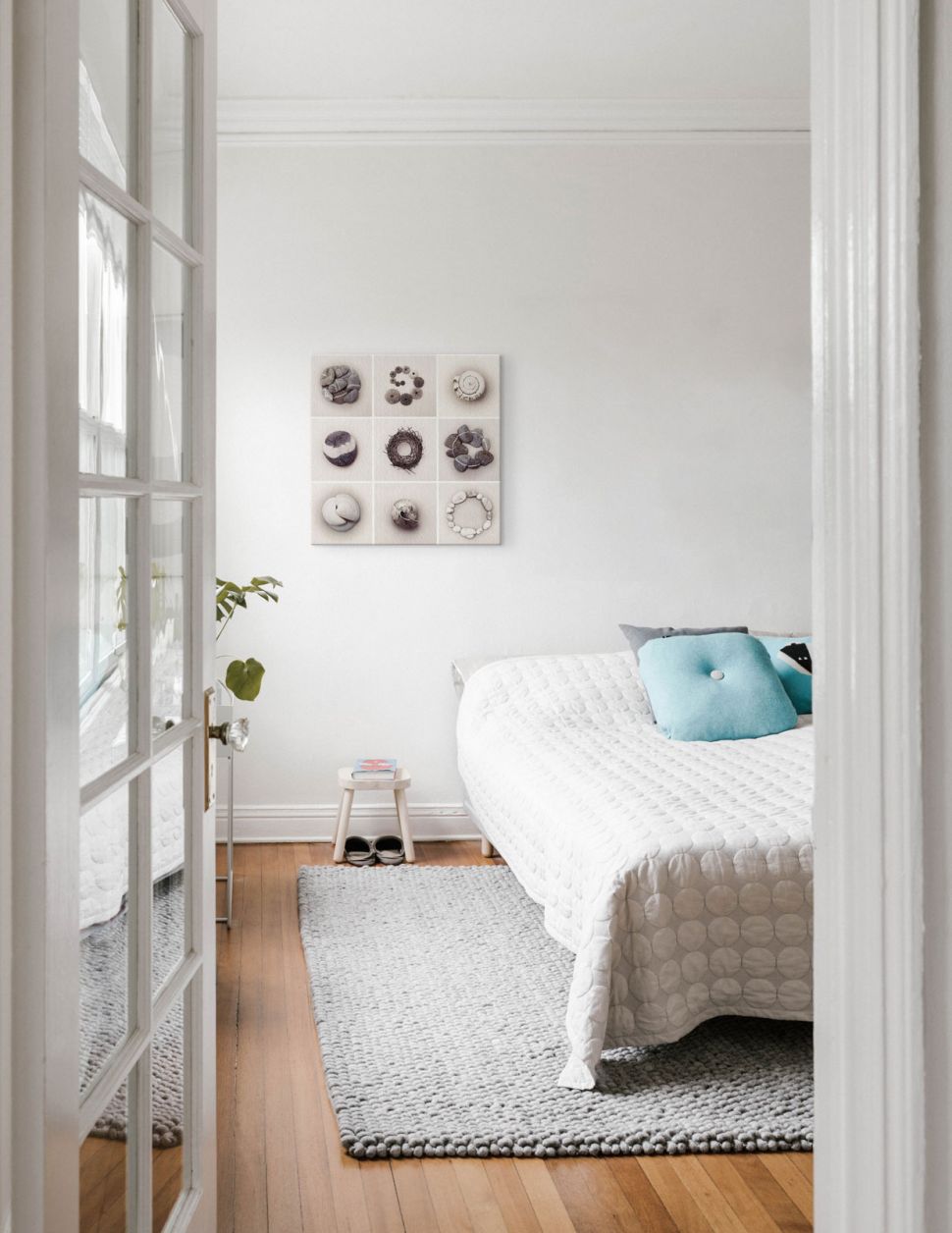 Obraz na płótnie przedstawiający kompozycje z kamieni wiszący na ścianie w sypialni nad łóżkiem