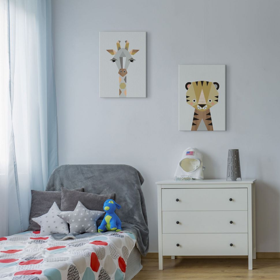 Obraz na płótnie ukazujący Żyrafę w pokoju dziecka nad łóżkiem