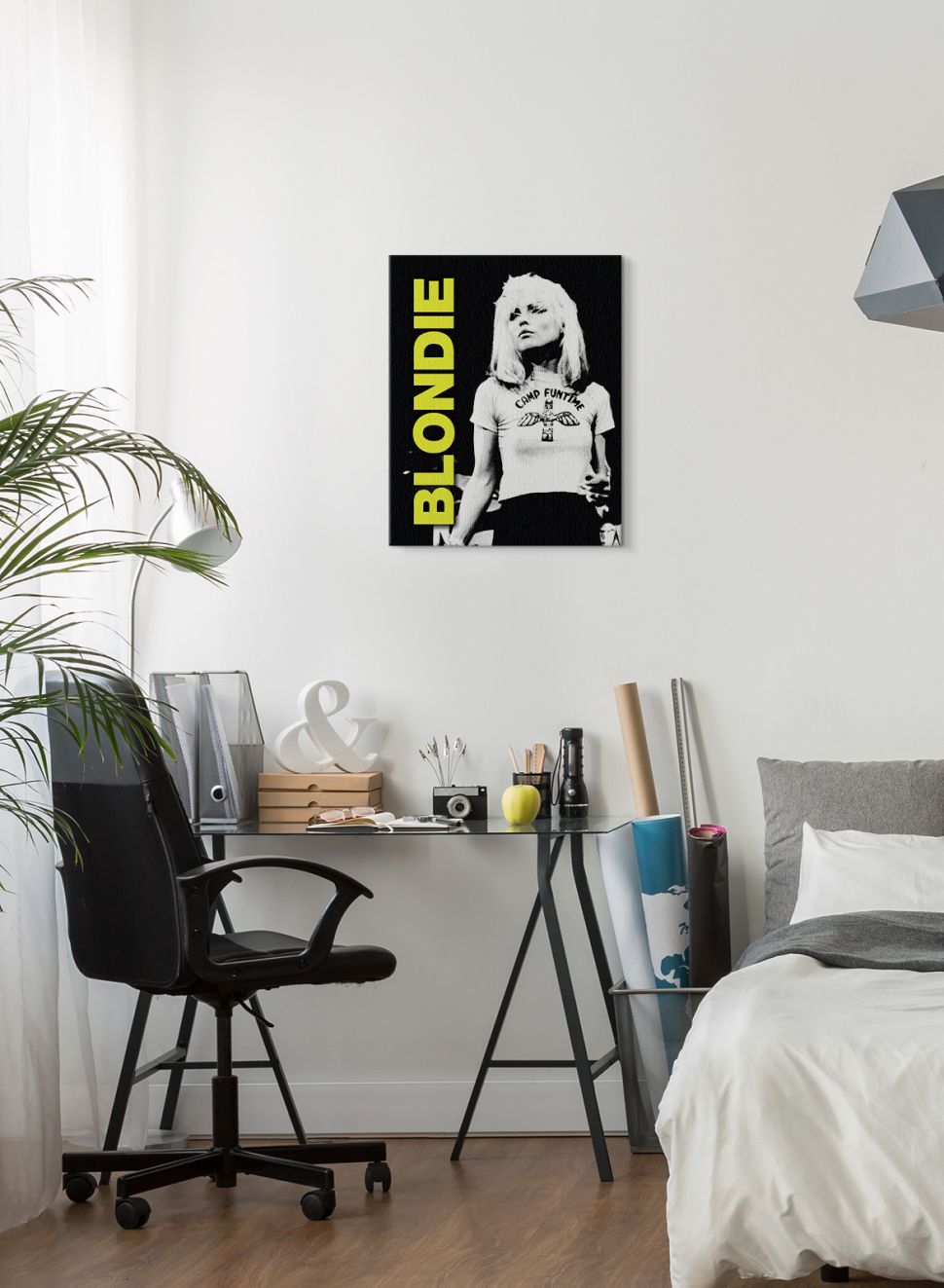 Canvas na płótnie pod tytułem Blondie Live zawieszony w stylowej sypialni nad biurkiem