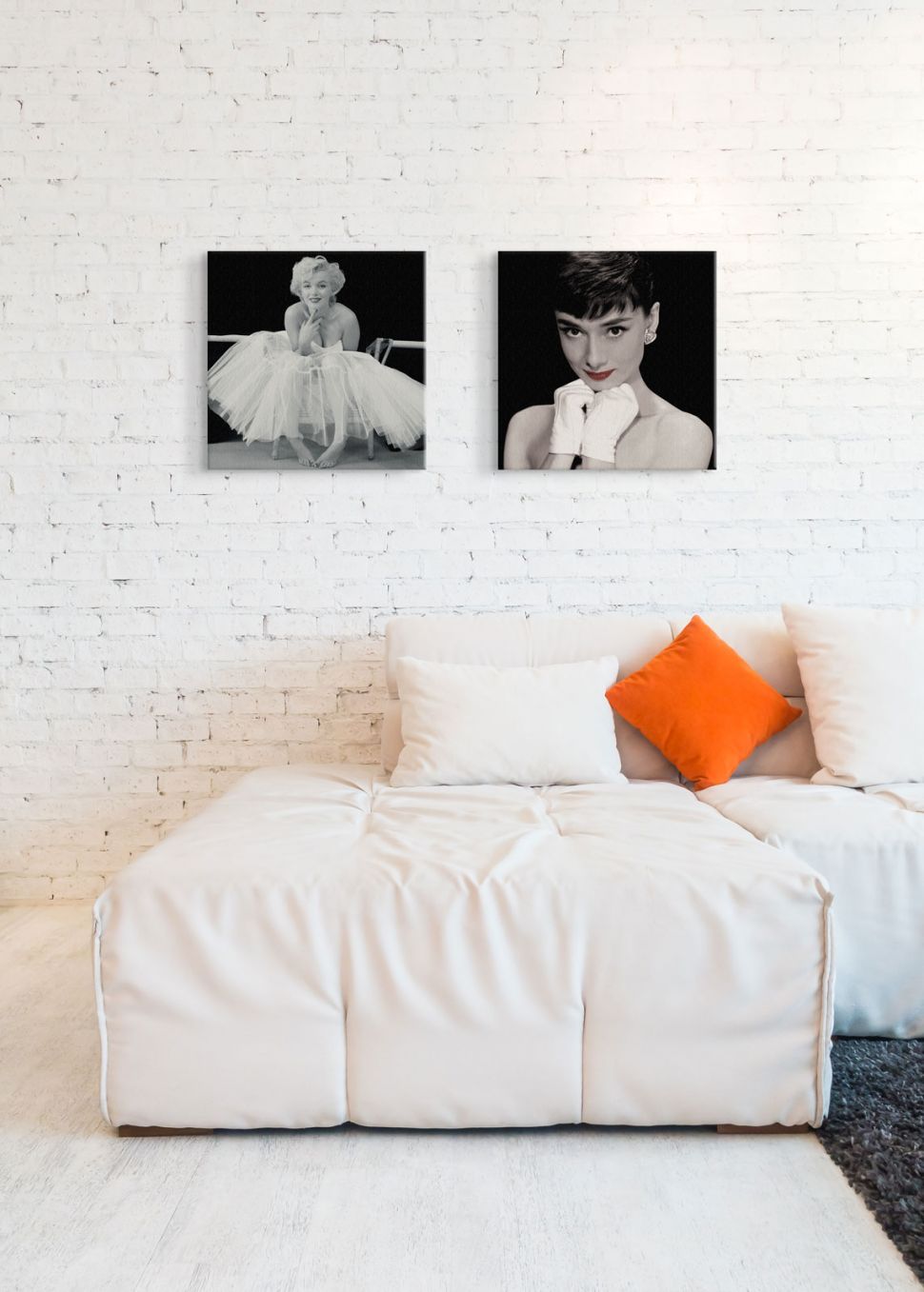Canvas Marilyn Monroe Ballerina powieszony w salonie obok obrazu z Audrey Hepburn