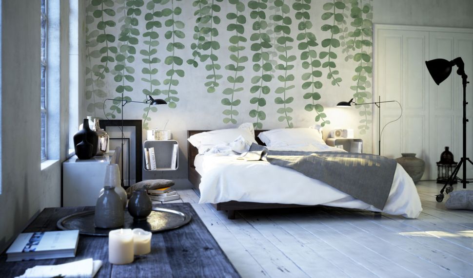 Liściasta tapeta Gałązki bluszczu na ścianie w sypialni