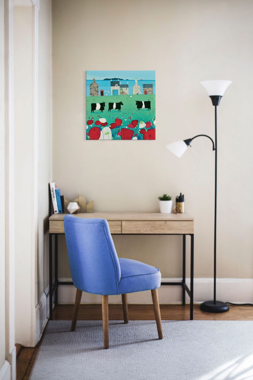 Obraz na płótnie The Clachan na ścianie w pokoju nad biurkiem i fioletowym krzesłem