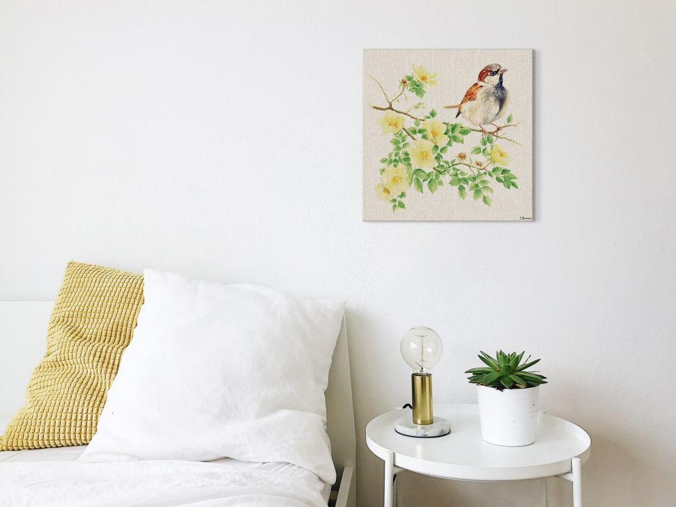 Obraz na płótnie Sparky the Sparrow na ścianie w sypialni nad stolikiem nocnym z lampką i kwiatkiem