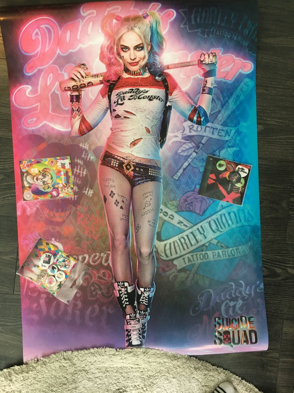 Filmowy plakat z filmu Legion Samobójców Suicide Squad z Harley Quinn