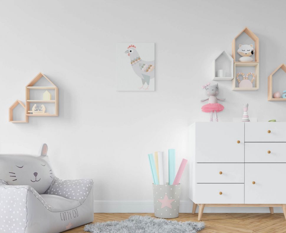 Obraz na płótnie z geometryczną kurą Chicken powieszony w pokoju dziecięcym