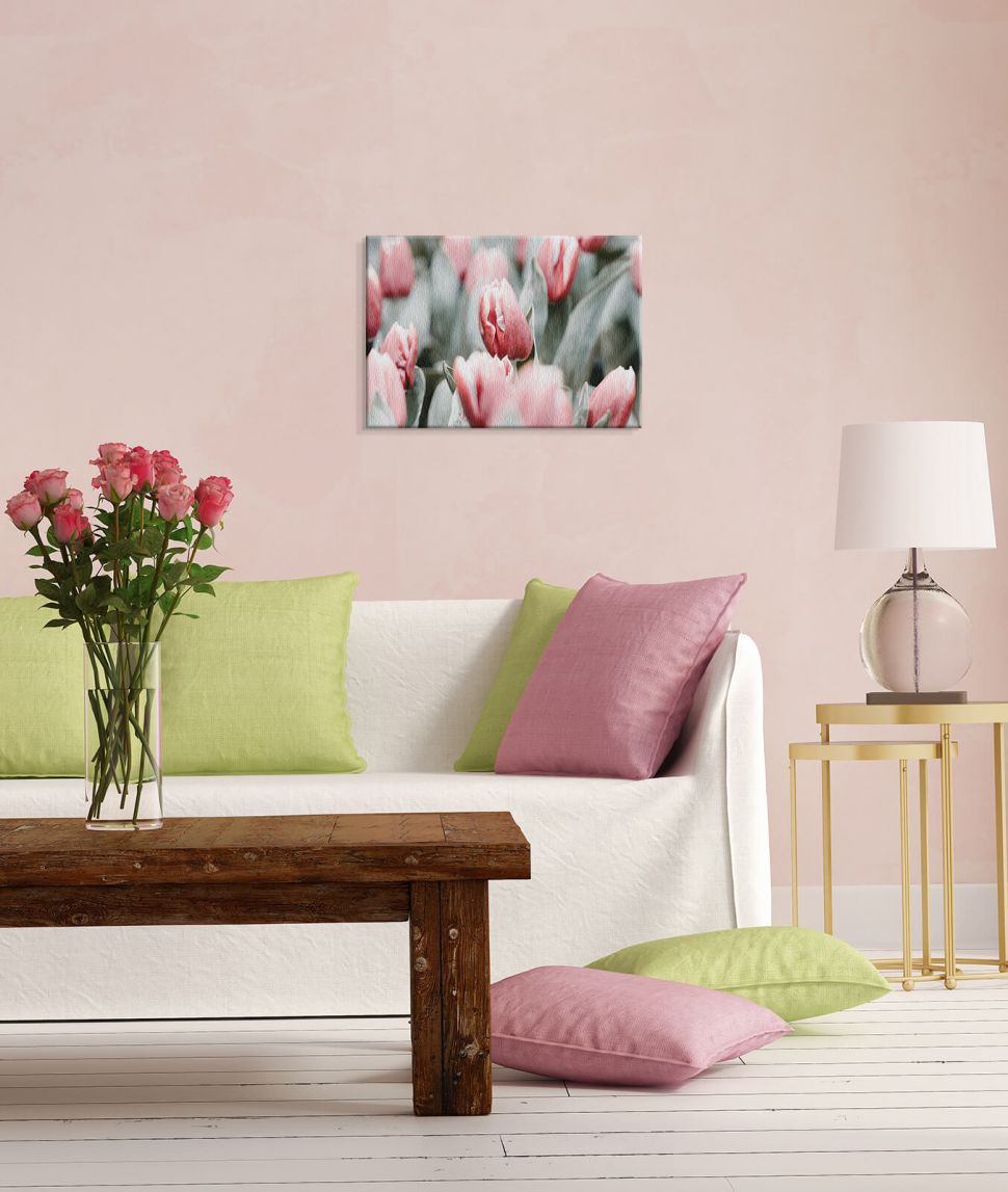 Obraz na płótnie Różowe tulipany powieszony w salonie na różowej ścianie