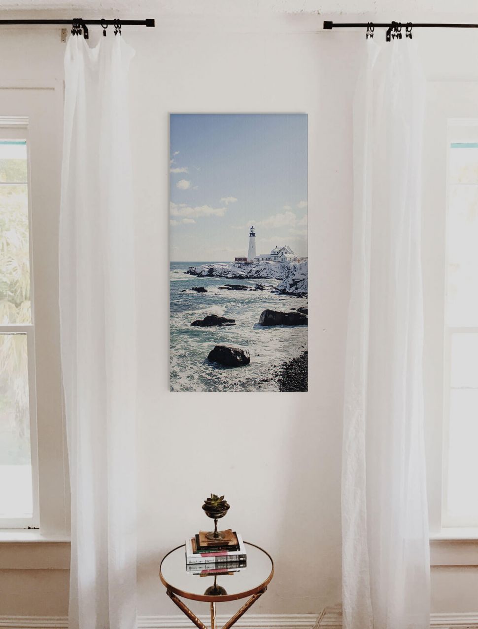 Podłużny obraz Latarnia morska na białej ścianie